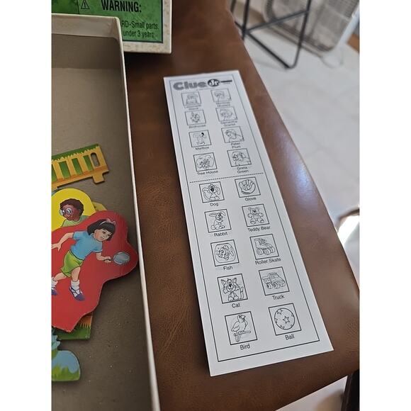 Vintage 1995 Parker Brothers Clue Jr.: The Case of the Hidden Toys Board Game - Picture 4 of 7